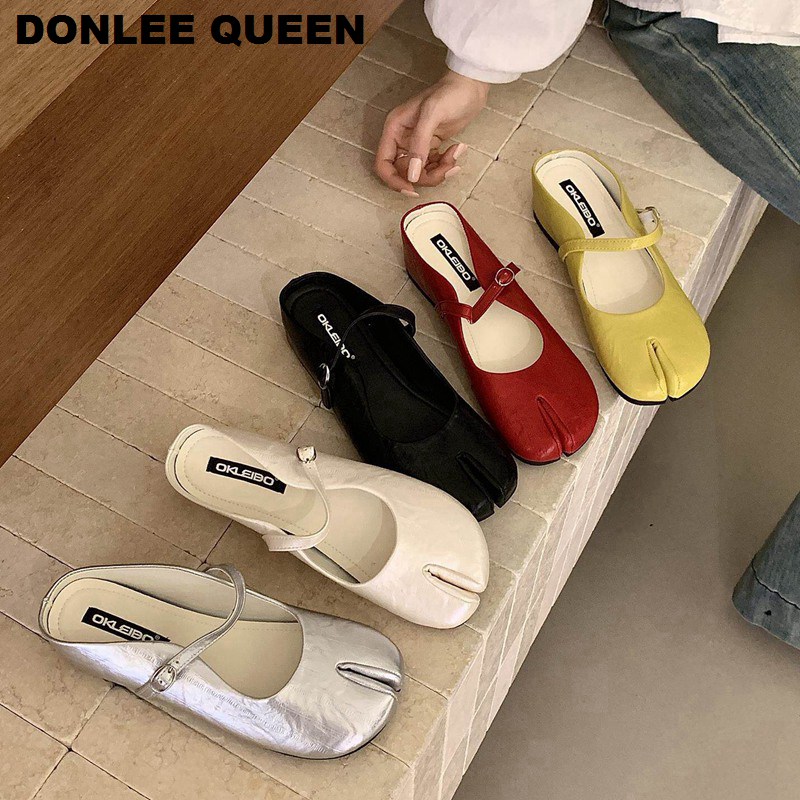 Women Queen Fashion - 女性タビ忍者スリッパブランドミュールソフトマイクロファイバー快適なフラットファッションスプリットトゥスライドカジュアルローファーウェッジヒールミュールムジャー