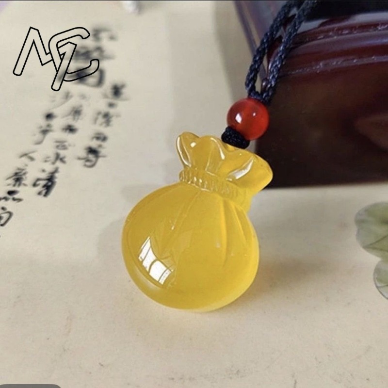 天然瑪瑙祝福バッグペンダントネックレスチャームジュエリーファ - Women Fashion Jewellery のレビューと価格