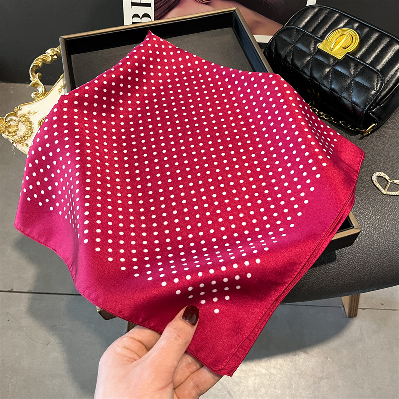 女性のための豪華なシルクのスカーフ,春と夏のための花の装飾が - Women Fashion Necktie のレビューと価格