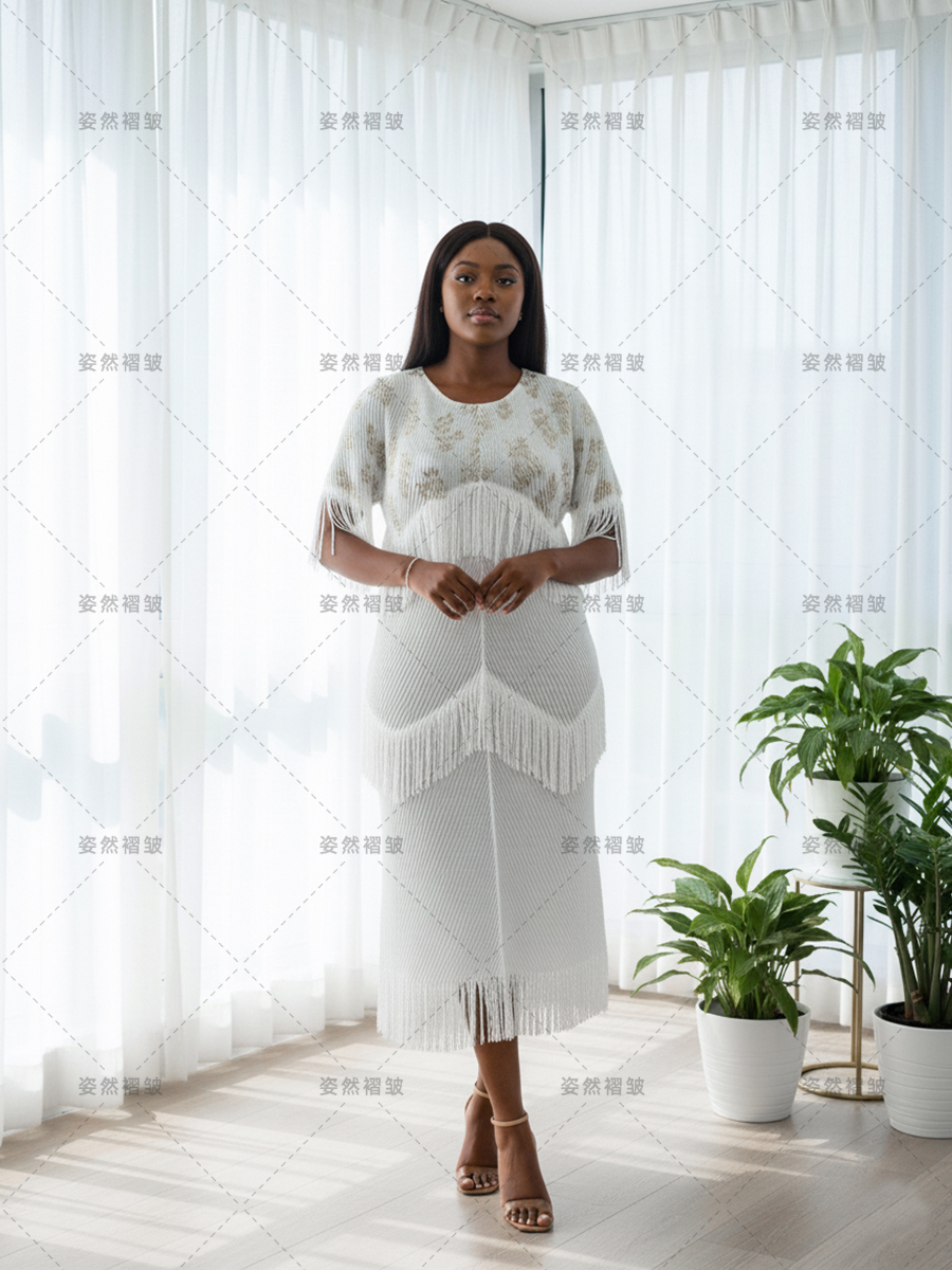 プラスサイズ高級婦人服ミヤケプリーツシフォン金糸タッセルドレ - Women'S Fashion Gilded Age のレビューと価格