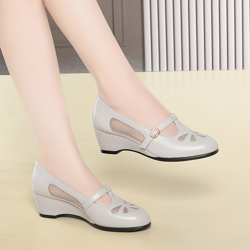中年女性夏メッシュカットアウトウェッジヒールシューズ軽量ソフ - Women'S Fashion Middle Ages のレビューと価格