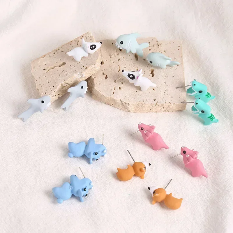漫画動物樹脂イヤリングかわいい恐竜犬クジラ粘土面白いジュエリ - Women'S Fashion Earrings のレビューと価格