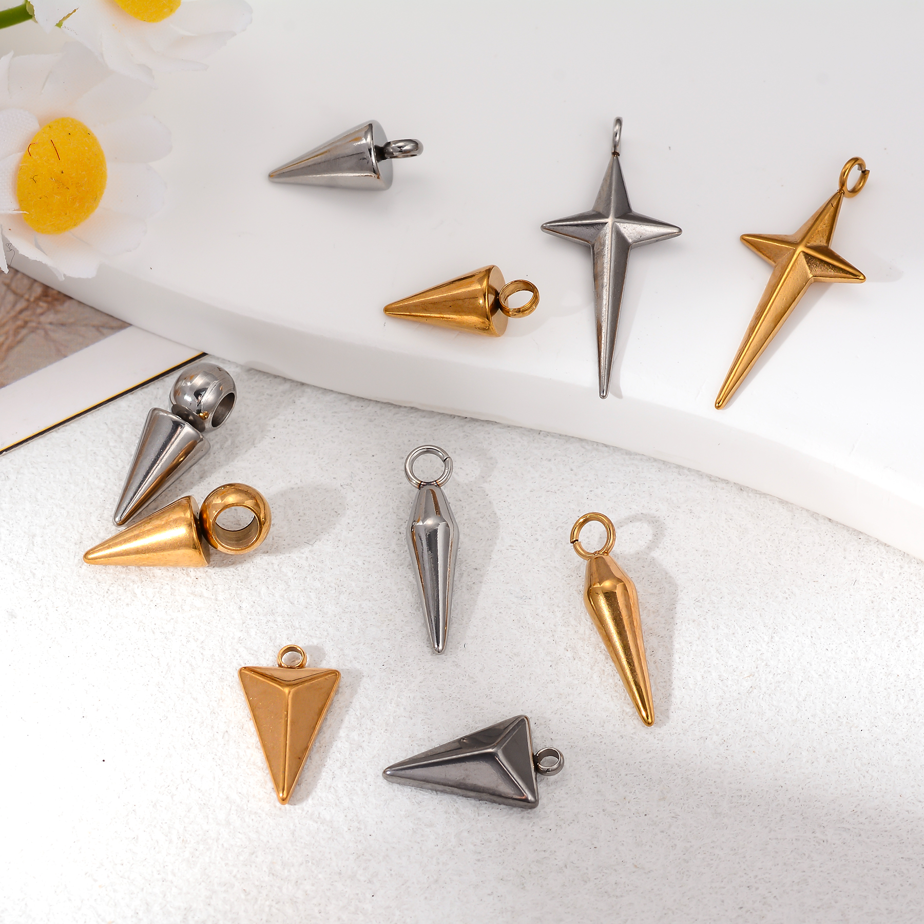 8 個ステンレス鋼コーンチャームペンダントパンク弾丸スパイク - Women'S Fashion Earrings のレビューと価格