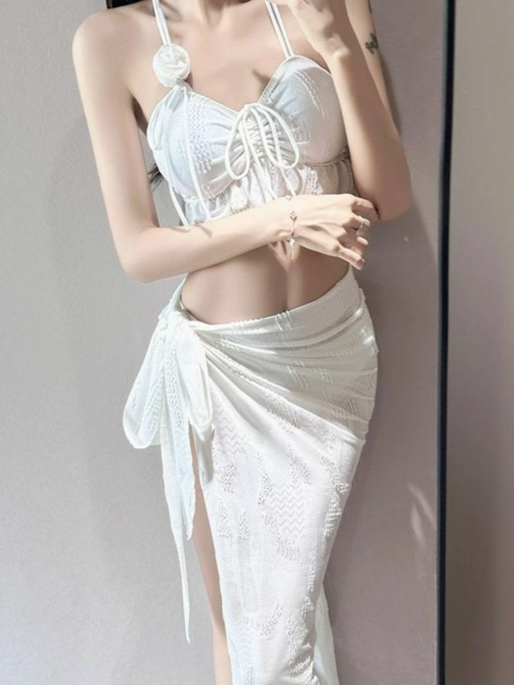 レディース花柄ツーピース水着ファッションカットアウトパッド入 - Women'S Fashion Middle Ages のレビューと価格