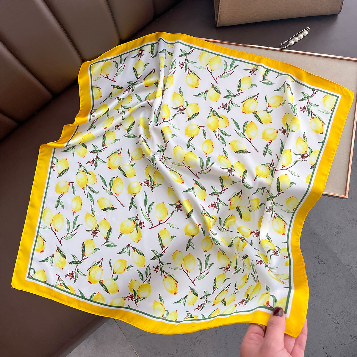 2025 新イエローレモンプリント正方形シルクスカーフ女性の - Women Fashion Necktie のレビューと価格