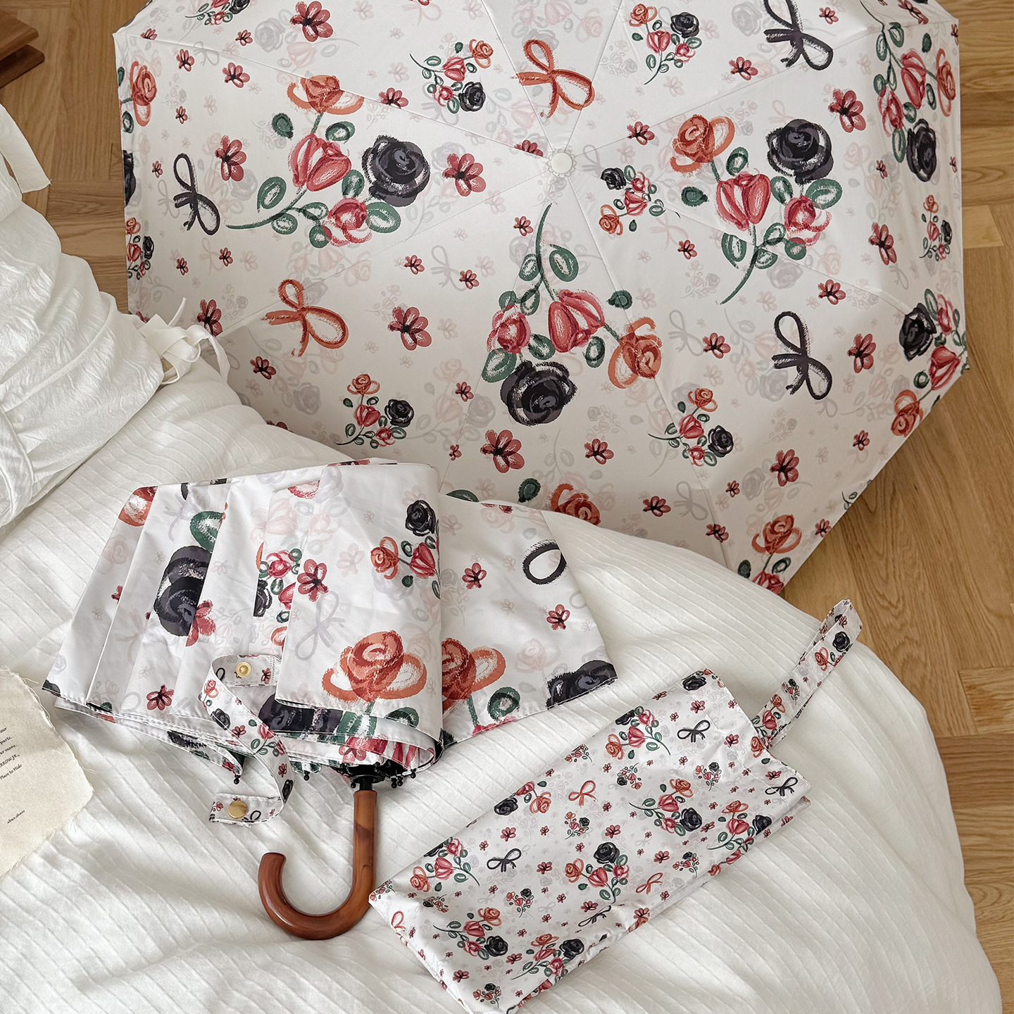 手動折りたたみ式ファッションプリント傘 女性用 UVカット  - Women'S Fashion Umbrella のレビューと価格